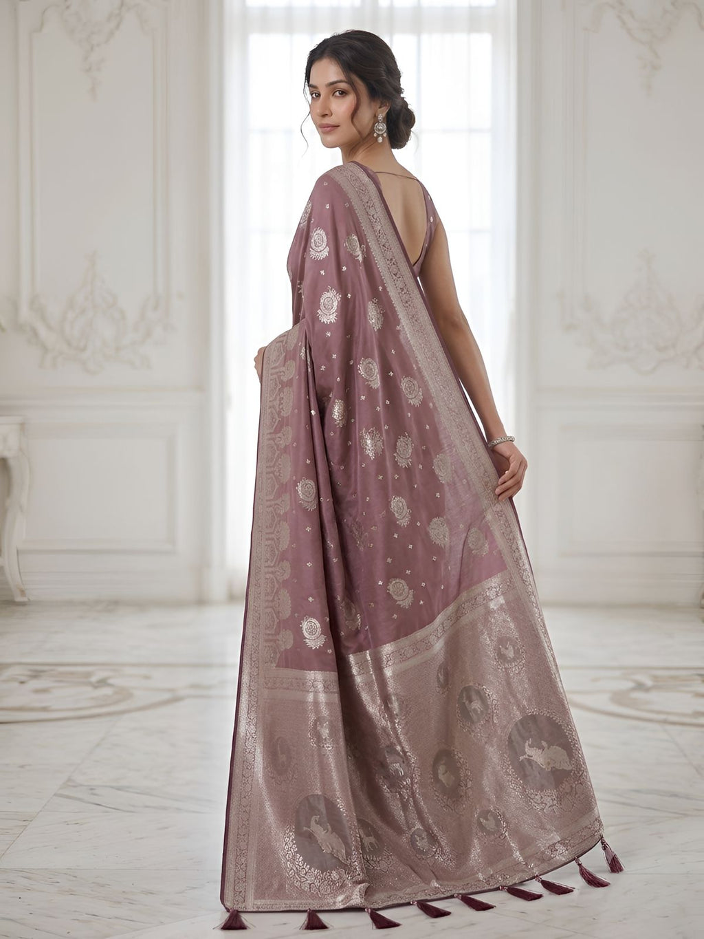 Rose Mauve Silver Zari Woven Traditional Saree with Designer Heritage Pallu